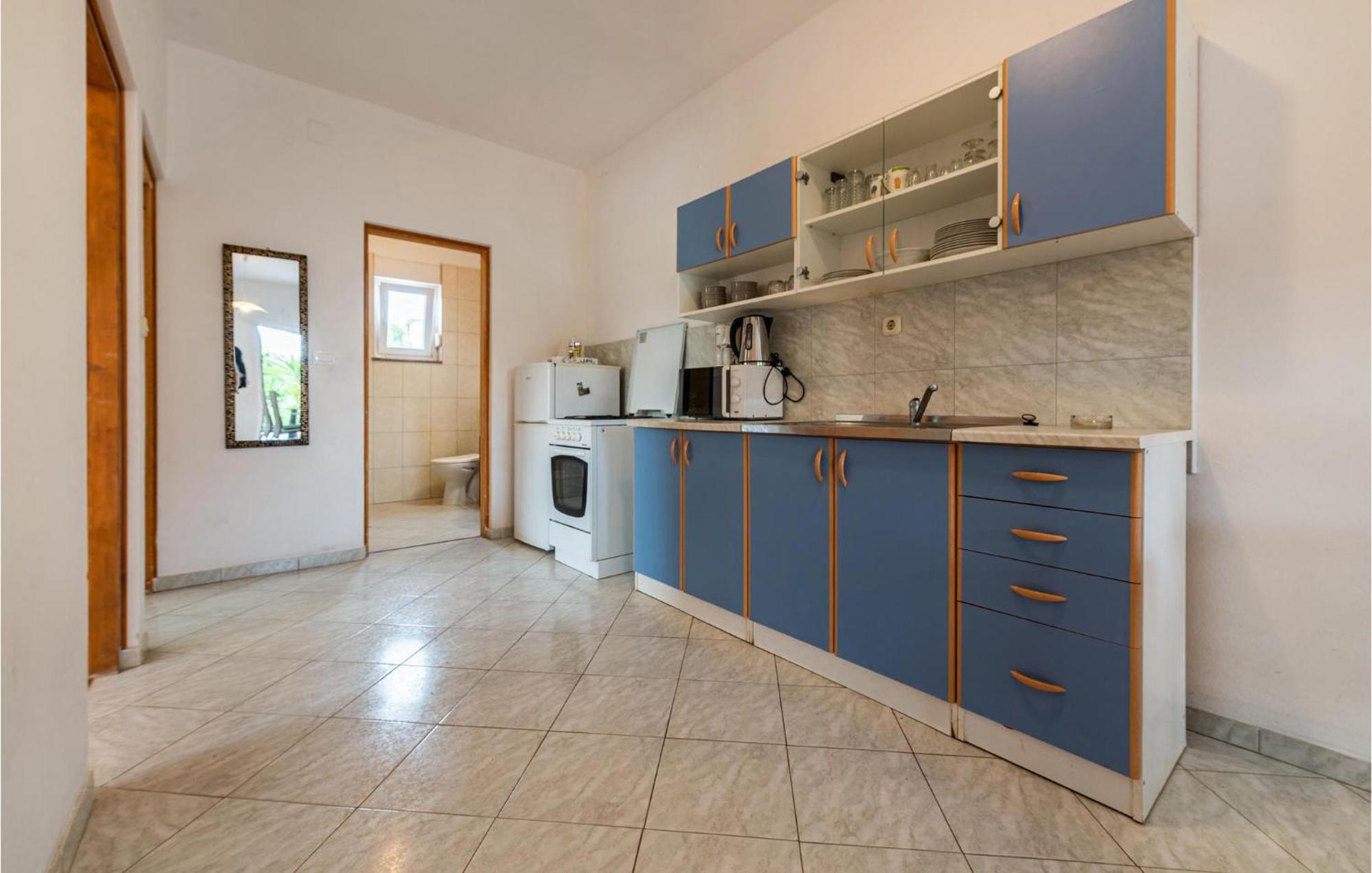Lovely Apartment In Vir With Kitchen Ngoại thất bức ảnh